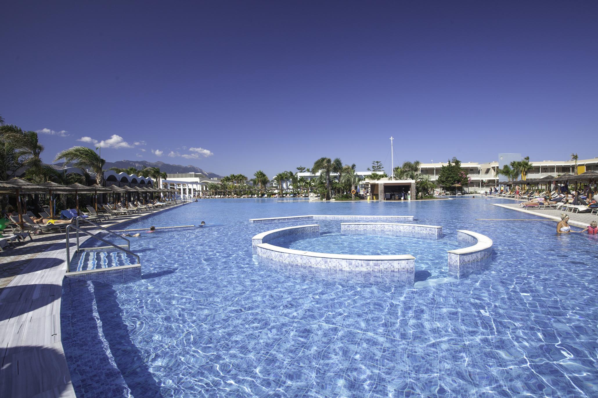 Blue Lagoon Resort Lambi  Exteriör bild